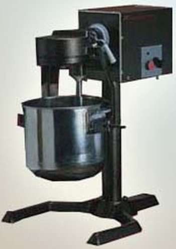 Универсальная кухонная машина УКМ-03 (фаршемешалка С 2 БАЧ)